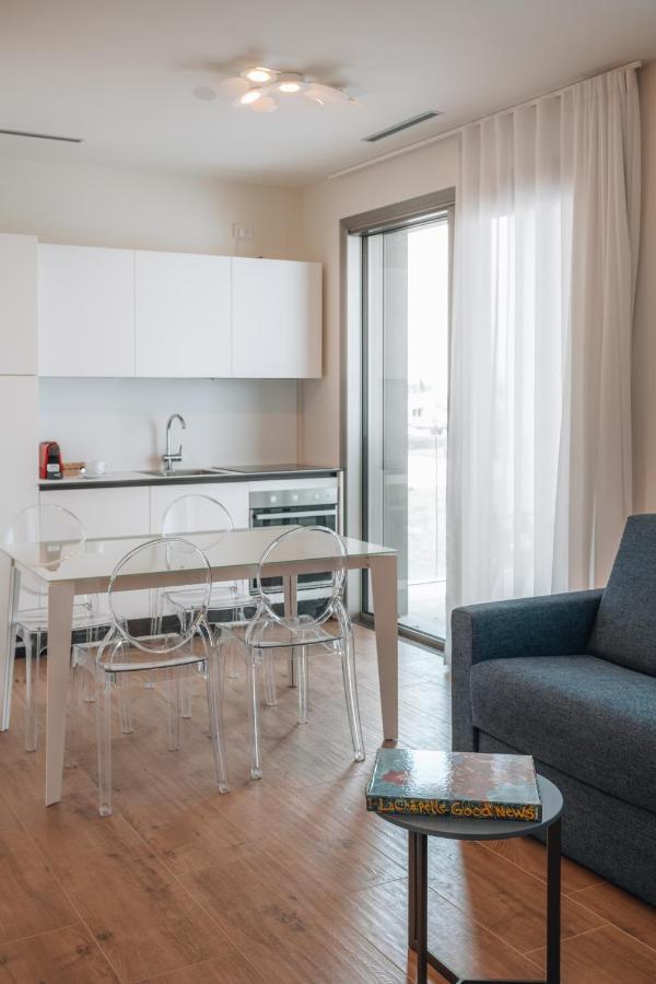 Sea Breeze Aparthotel Caorle Exterior photo